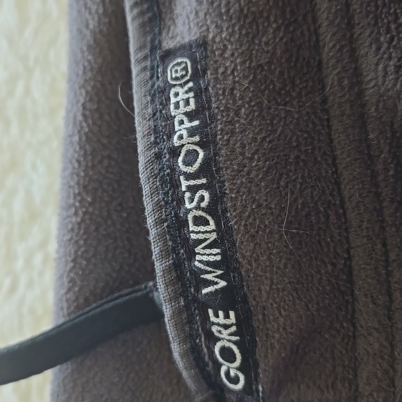 Gray and Black Fleece Mountain Hardware Jacket - Picture 14 of 14